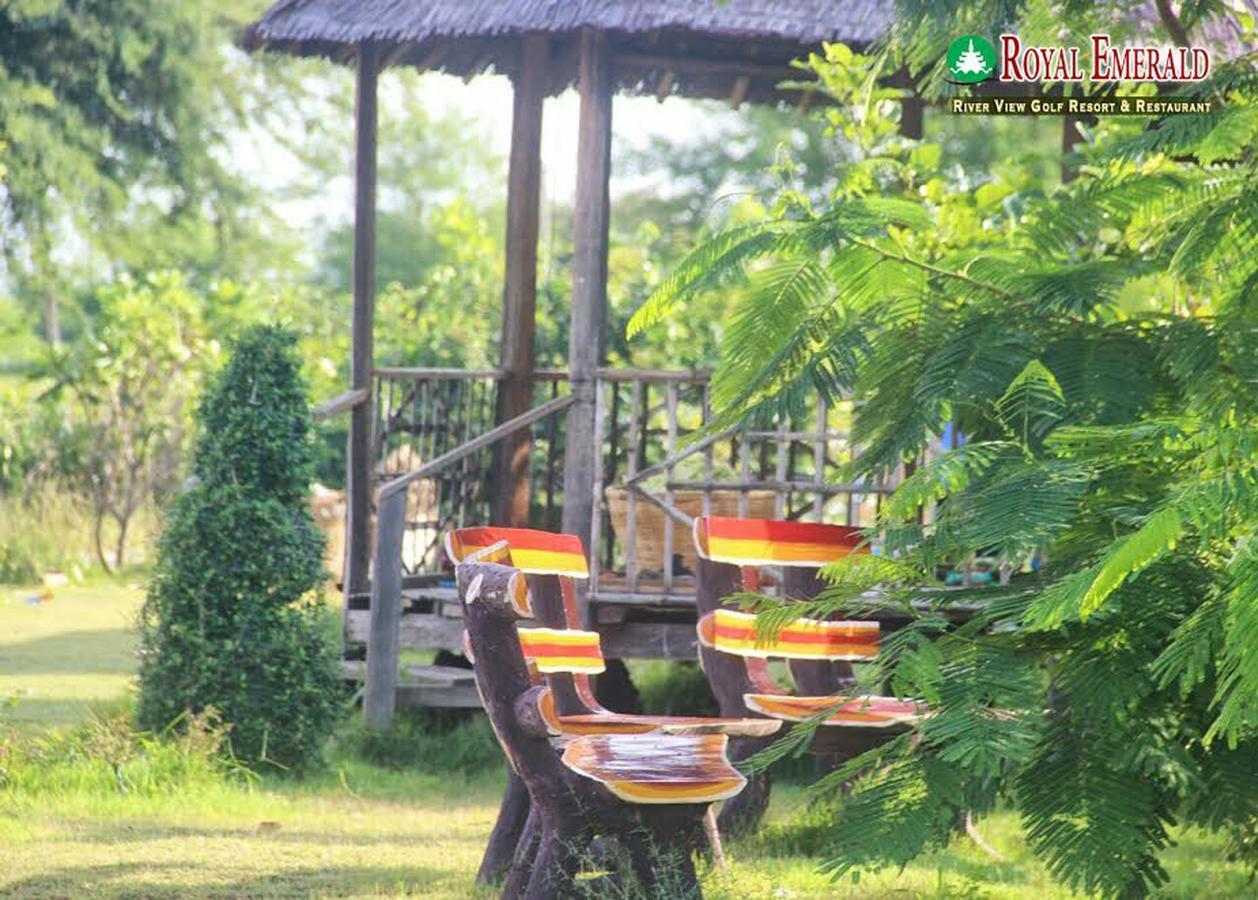 Royal Emerald River View Resort Bagan Buitenkant foto