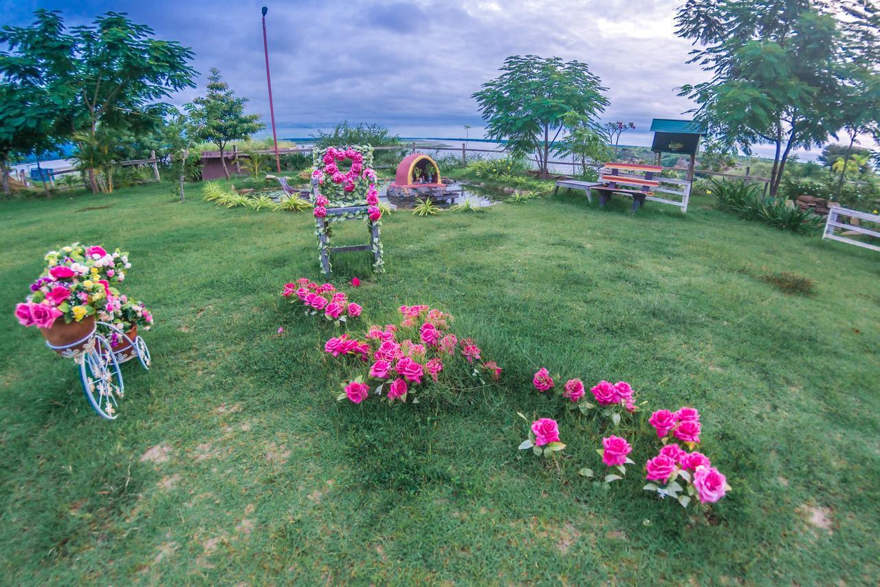 Royal Emerald River View Resort Bagan Buitenkant foto