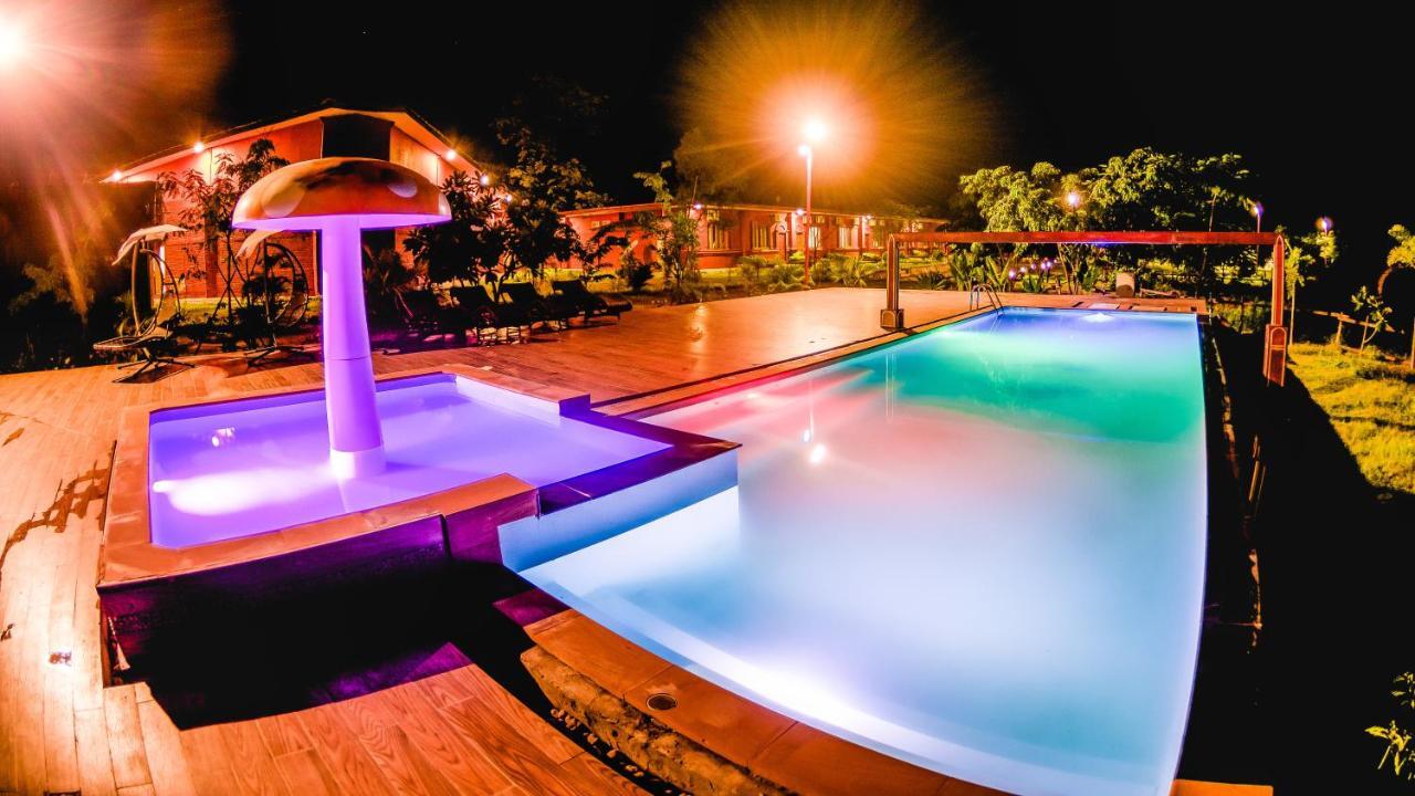Royal Emerald River View Resort Bagan Buitenkant foto